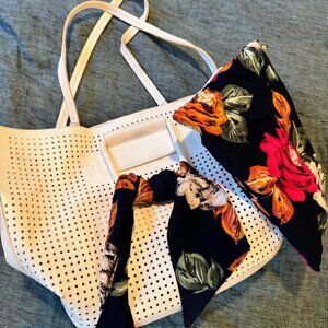 Anthro Remi/Reid White Waffle Tote Bag with matching clutch
